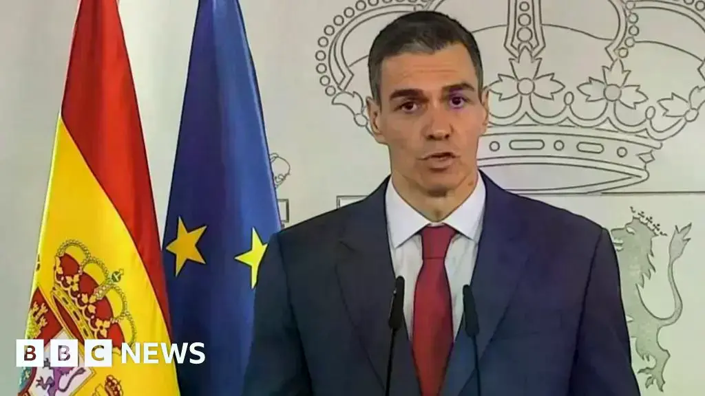 Pedro Sánchez durante su discurso televisado desde La Moncloa.