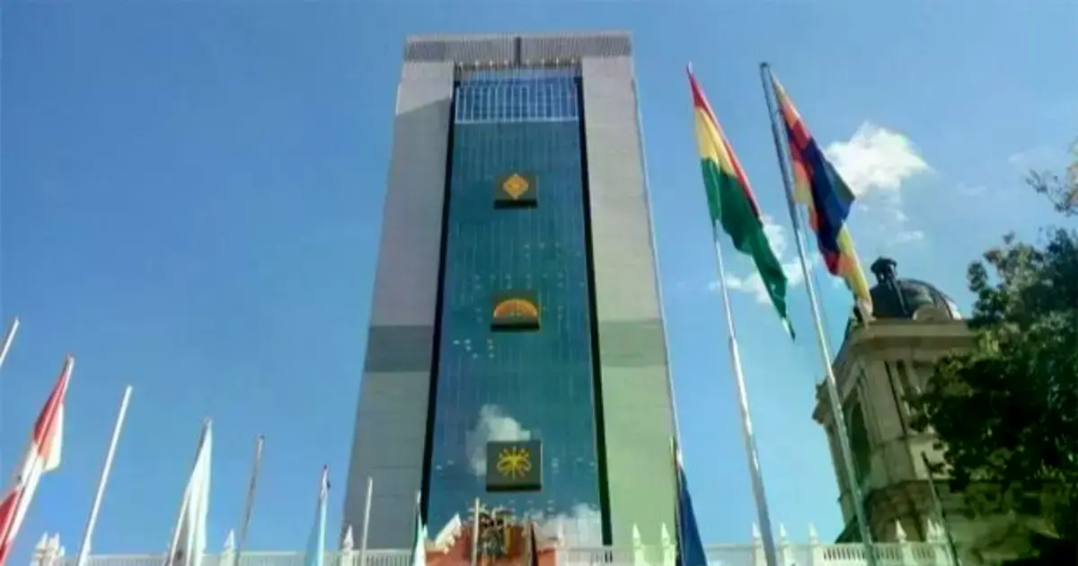 Casa Grande del Pueblo, el nuevo edificio gubernamental.