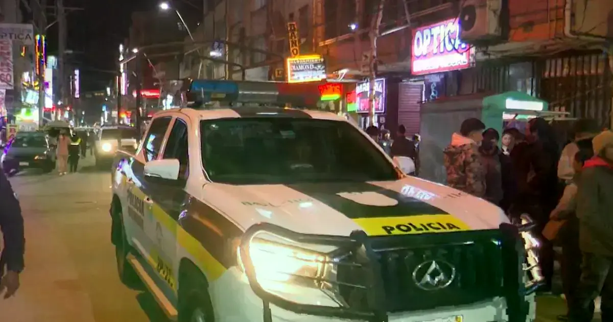 La mujer fue aprehendida por la Policía.