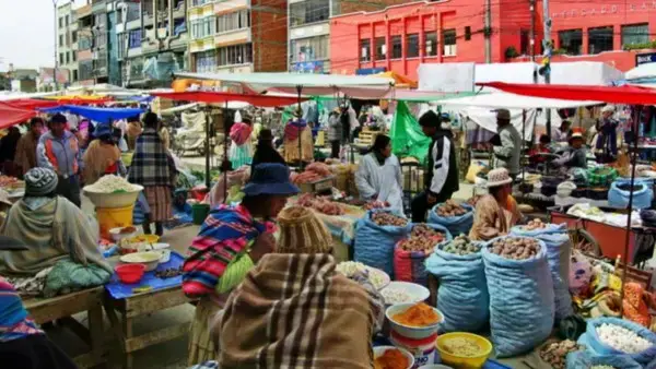 Mercado en la ciudad de El Alto.