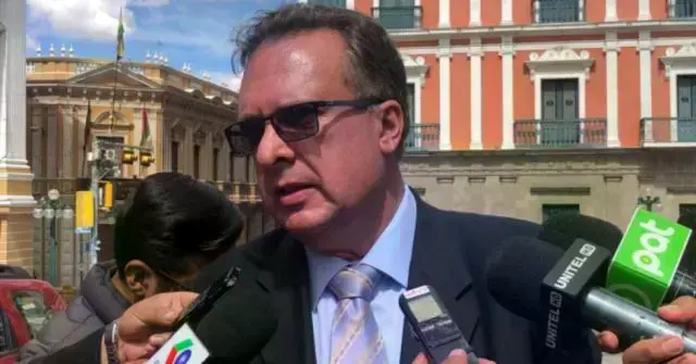 El diputado Carlos Alarcón.