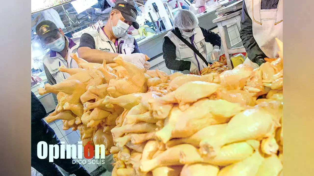 Fotografía referencial de la venta de carne de pollo.