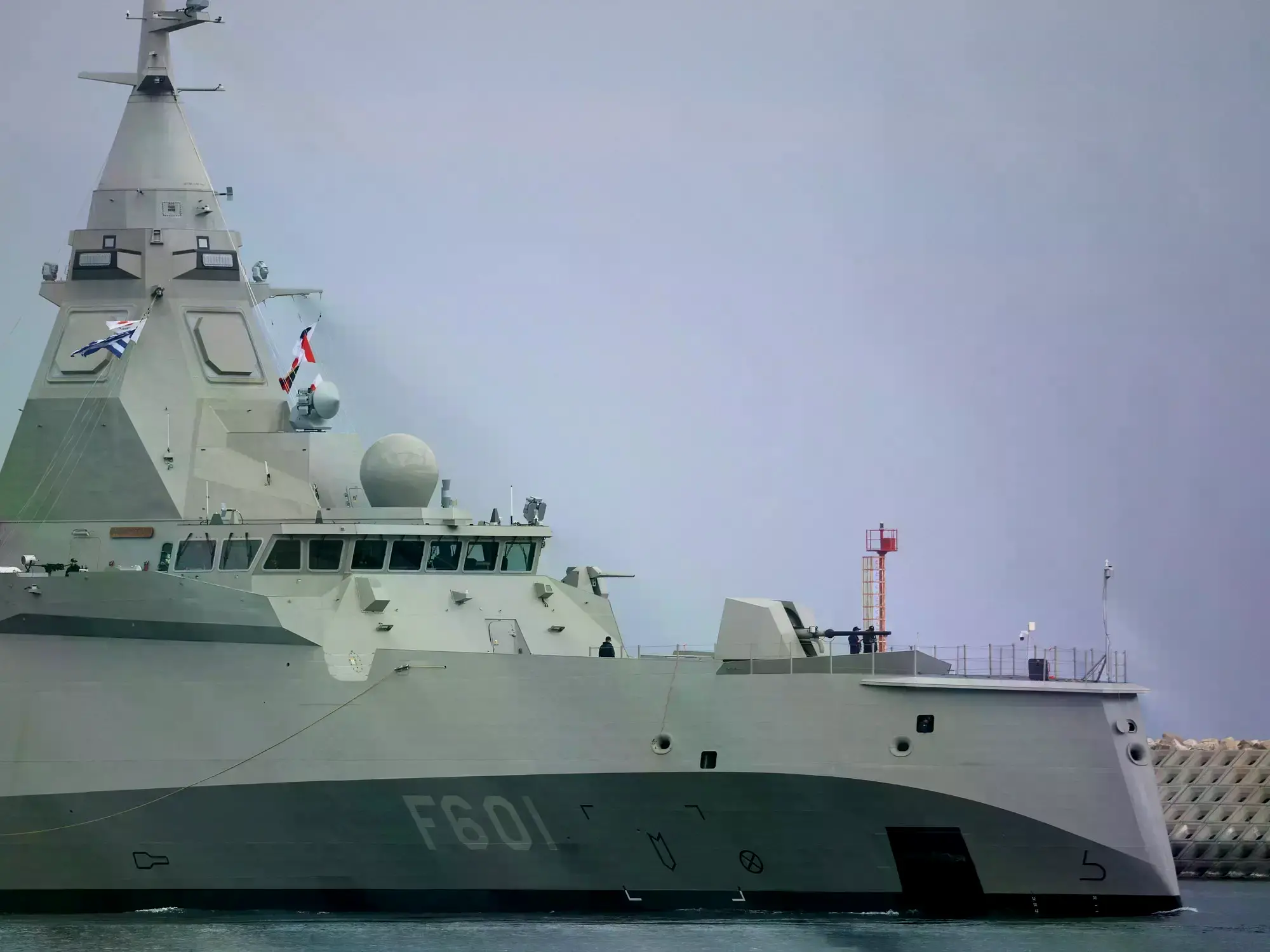 La fragata griega 'Kimon' en el puerto de Limassol, Chipre.