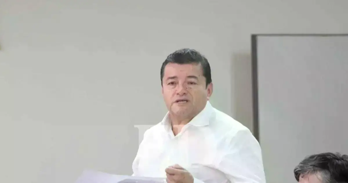 Alcalde Jhonny Fernández