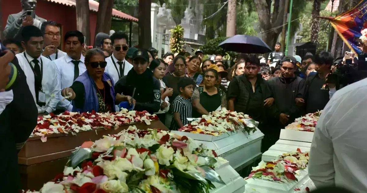 Entierro de la madre y sus cinco hijos