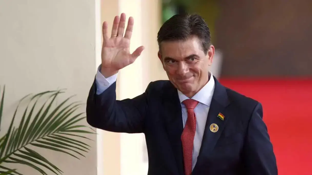 Trump recibe a Paz y otros líderes afines en cumbre de seguridad en Miami