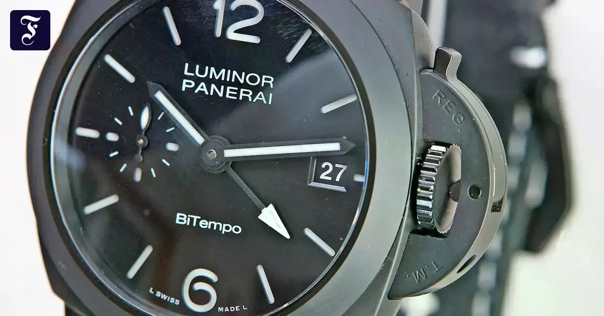 An dieser Panerai ist fast alles schwarz.