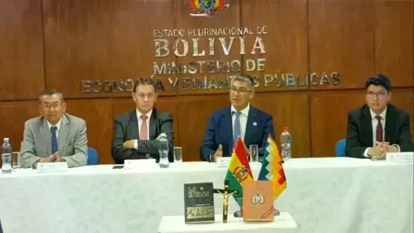 El ministro de Economía durante el acto de posesión del nuevo viceministro.