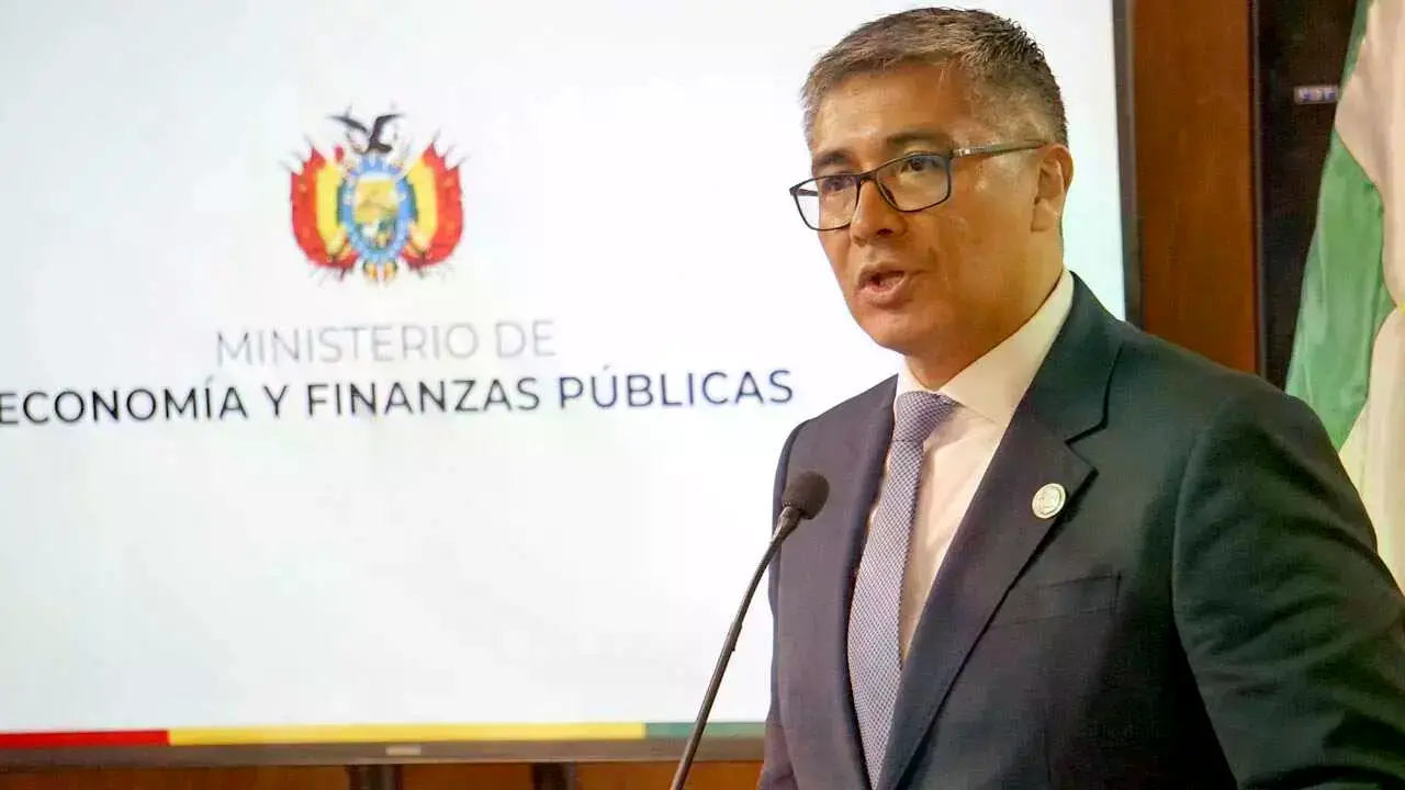 El ministro de Economía, José Gabriel Espinoza.