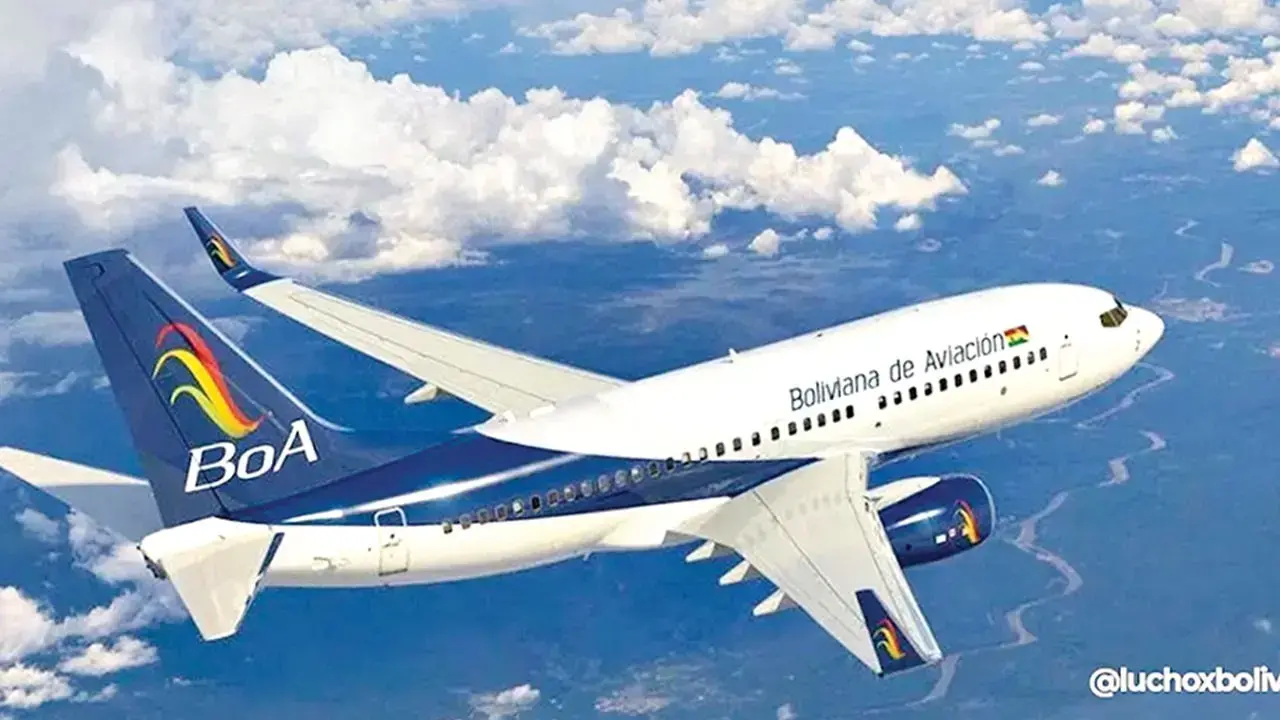Un avión de BoA surca los cielos.