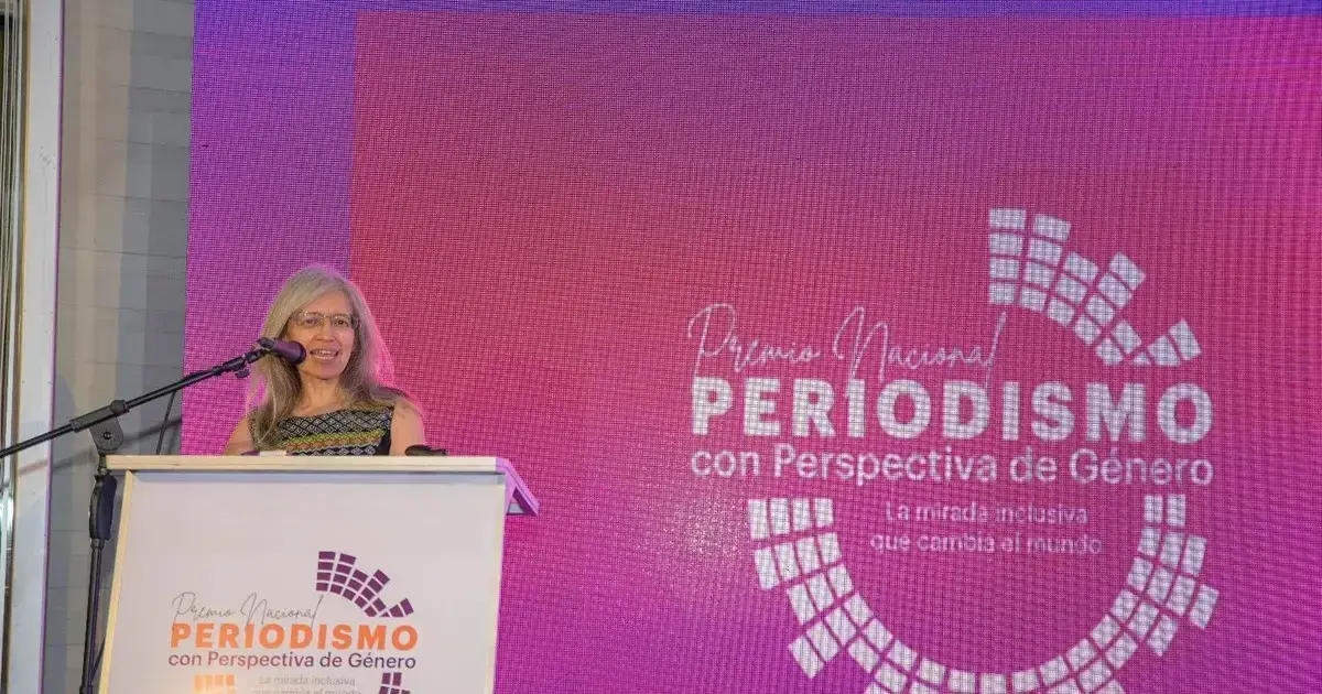 Nidya Pesántez, representante de ONU Mujeres en Bolivia, durante la entrega de los premios en la primera edición.