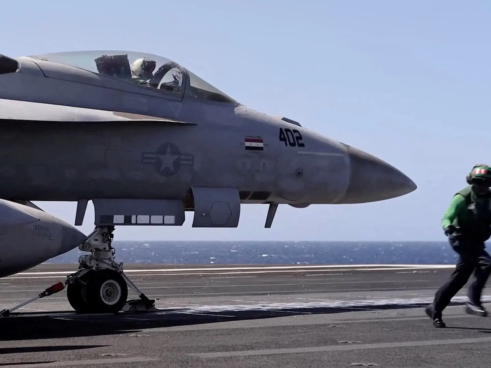 El USS Gerald R. Ford realiza operaciones de vuelo en apoyo del ataque de la Operación Furia Épica contra Irán.
