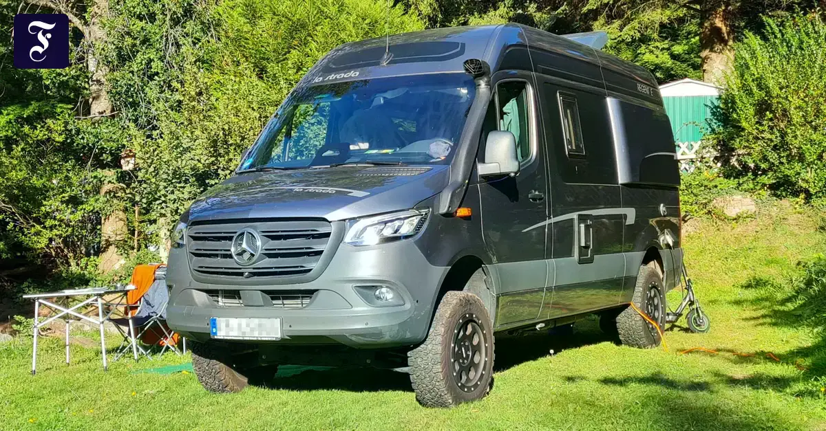 La Strada presenta el camper Regent E con innovador diseño de camas longitudinales