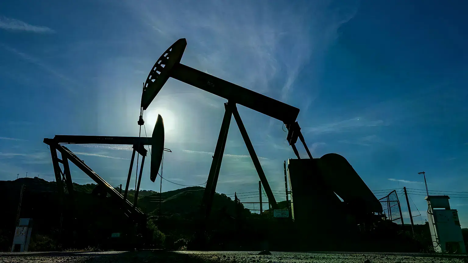 Pozos en el yacimiento petrolífero de San Ardo, en California, Estados Unidos, nueve de marzo de 2026.