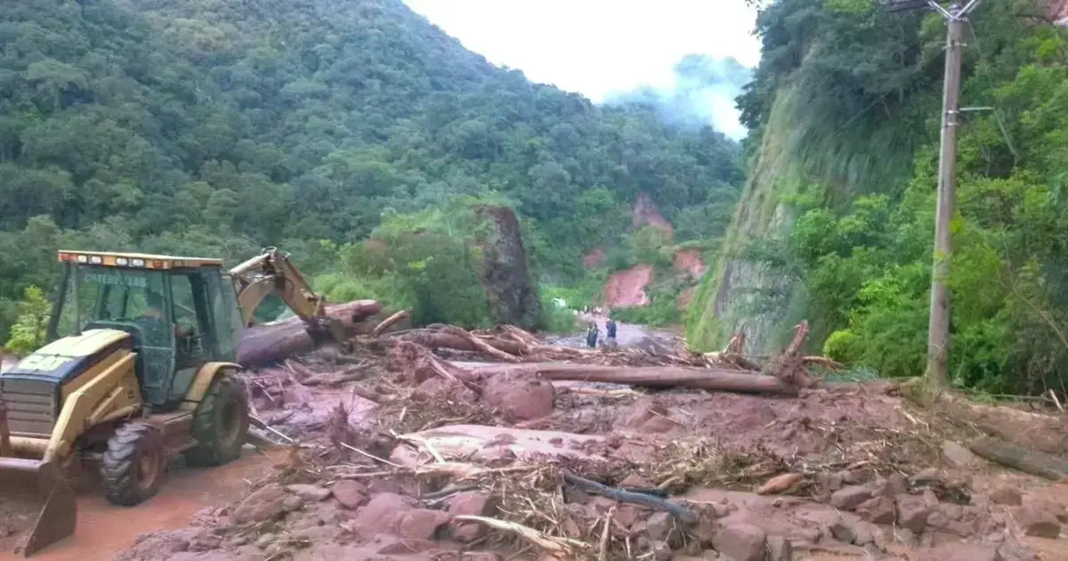 Lugar del arrastre de la camioneta en la ruta Tarija - Entre Rios