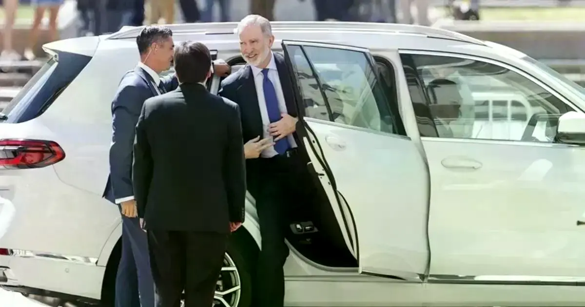 El rey Felipe VI de España visita Chile antes de su viaje a Bolivia.