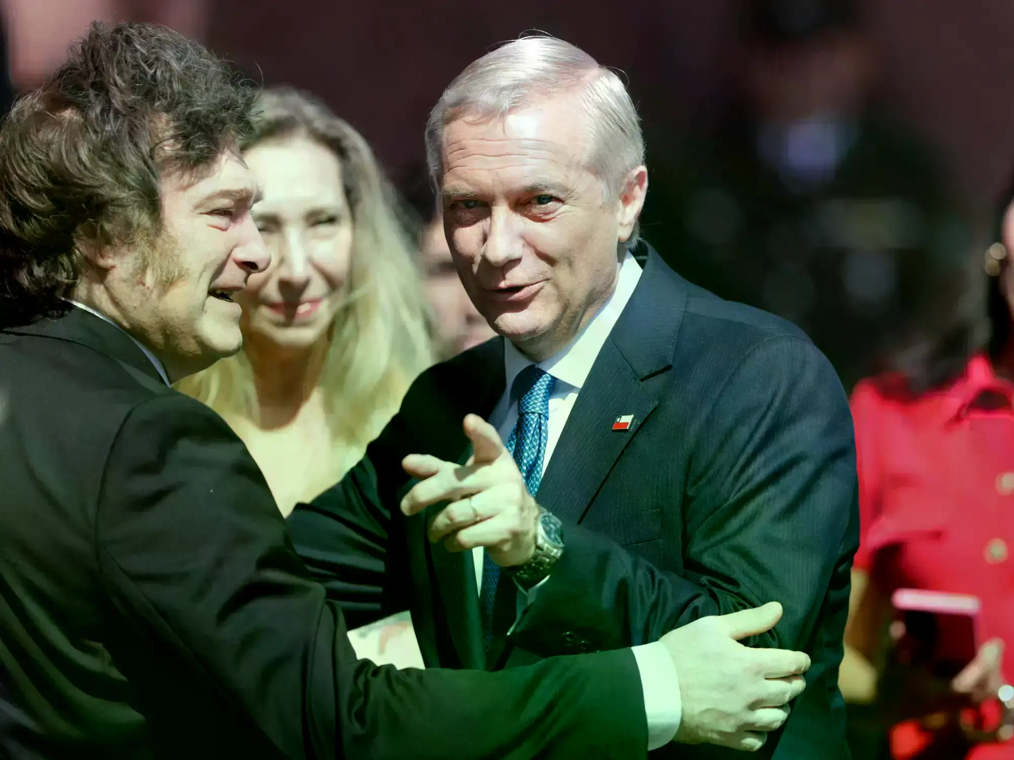 José Antonio Kast recibe la banda presidencial.