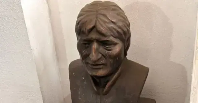 Busto de Evo Morales en el Palacio Legislativo.