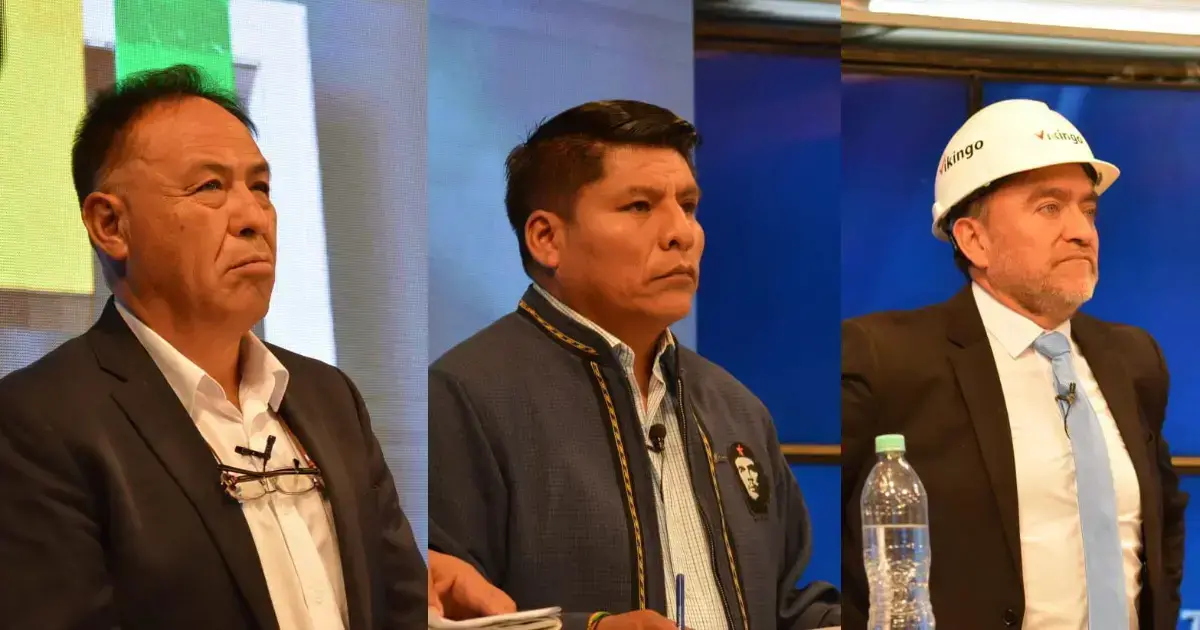 Candidatos durante el debate a la Gobernación de Cochabamba.