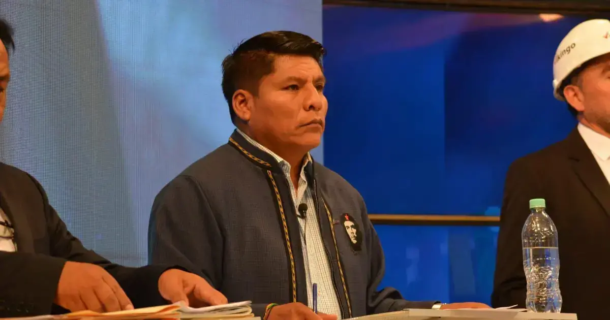 El candidato Leonardo Loza durante el debate a la Gobernación de Cochabamba.