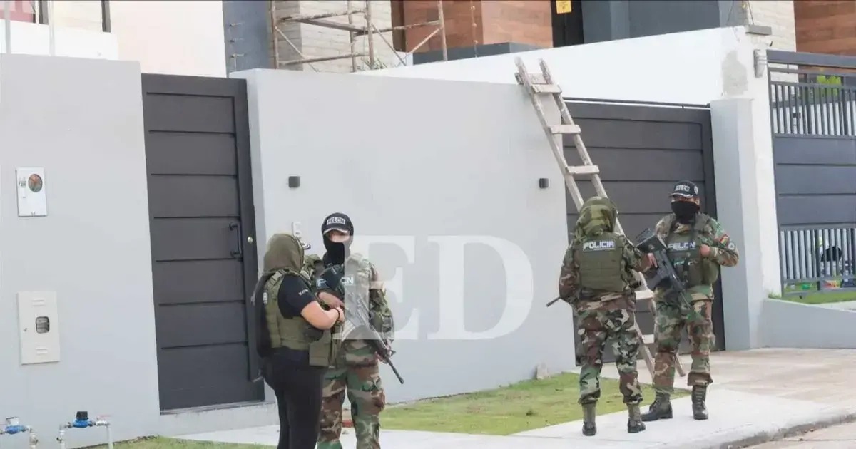 La Felcn durante operativo en la zona del Urubó, en Villa Bonita.