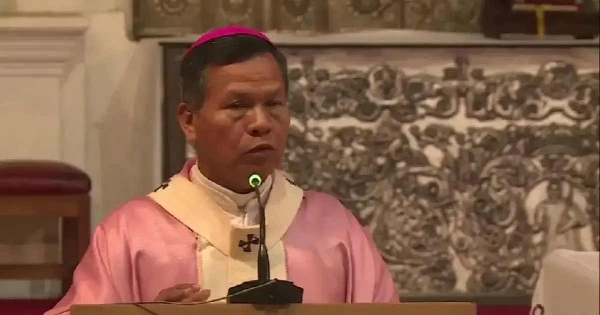 Monseñor Leigue durante la eucaristía dominical