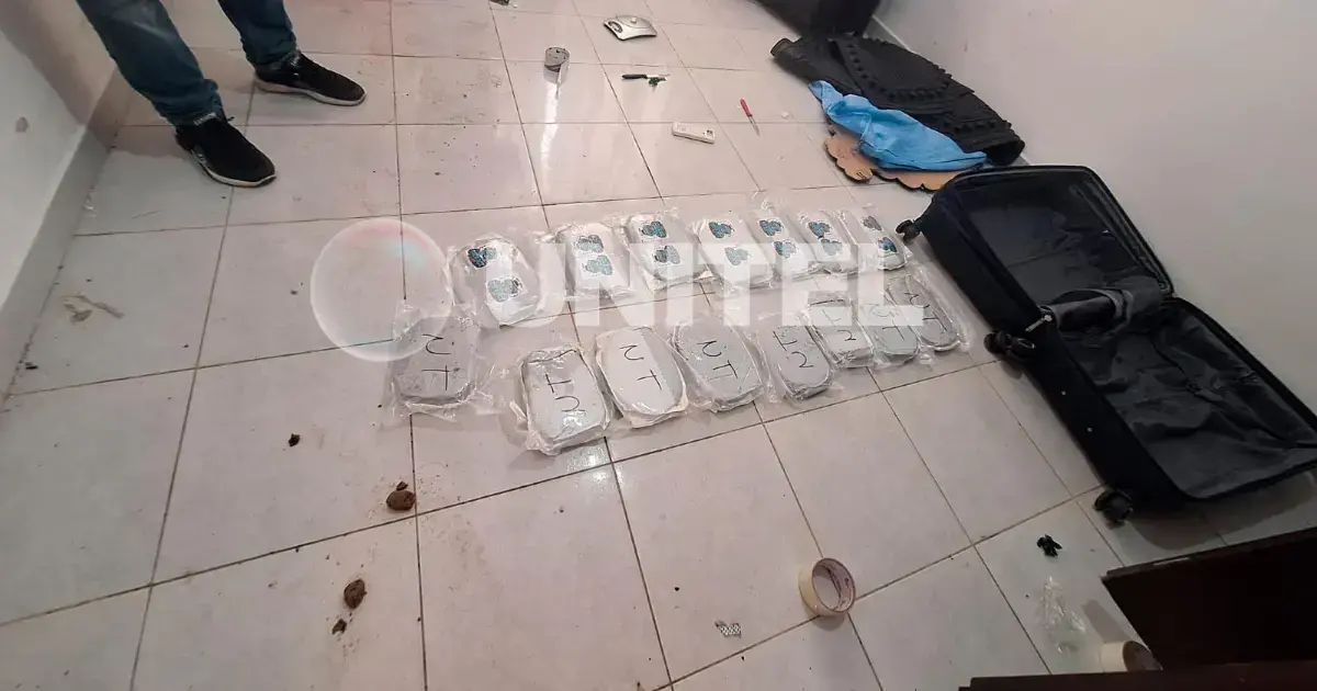 La Policía encontró drogas en una maleta