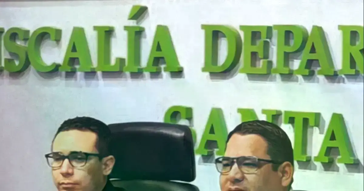 El fiscal general del Estado, Róger Mariaca, ante la prensa