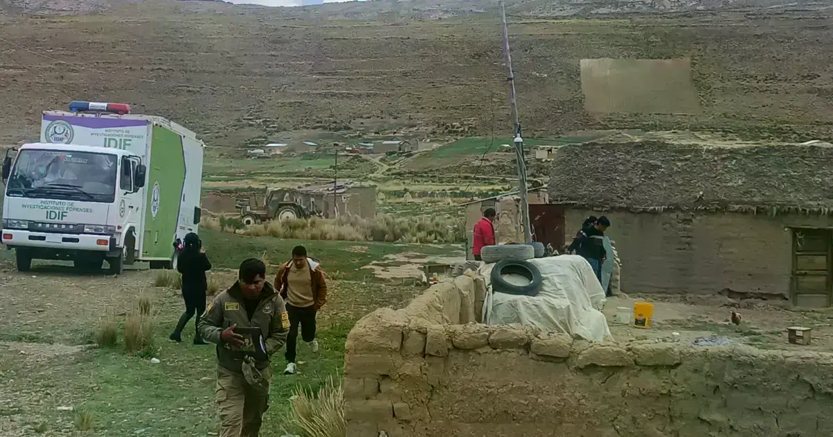 Los investigadores llegaron hasta la comunidad para levantar el cuerpo sin vida.