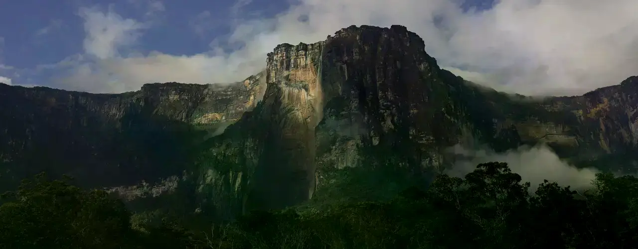 Trabajadores de PDVSA apoyan una reforma petrolera para atraer inversión extranjera.