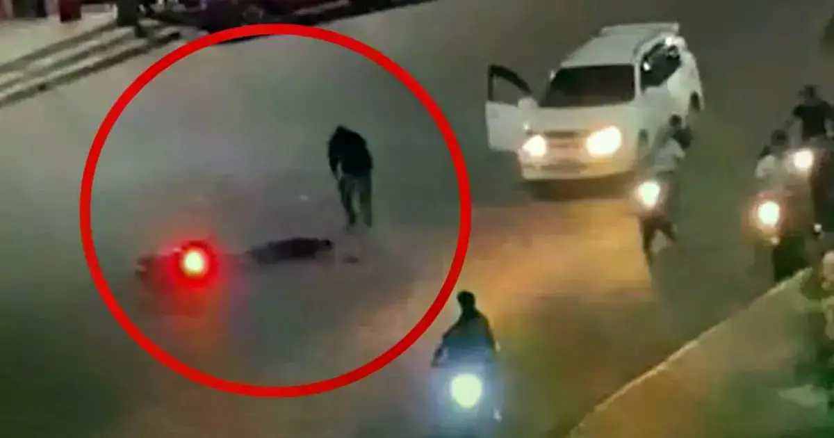 El asesinato ocurrió en plena vía pública.