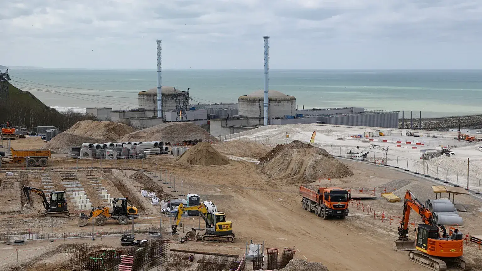 Vista del emplazamiento EPR2 donde se construyen los nuevos reactores de la central nuclear de Penly, en Petit-Caux, Francia.