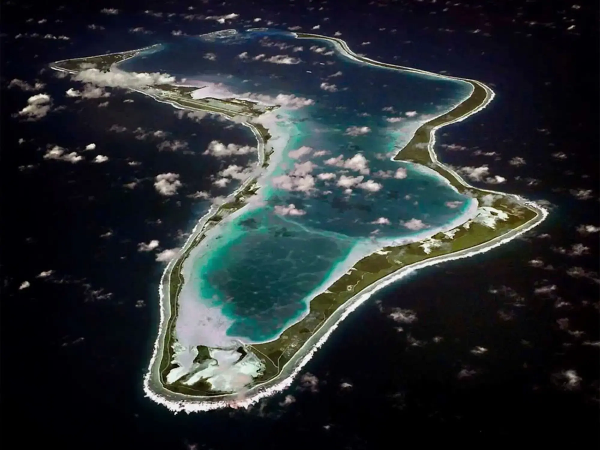 Vista aérea de la isla Diego García, en el archipiélago de Chagos, en el Océano Índico.
