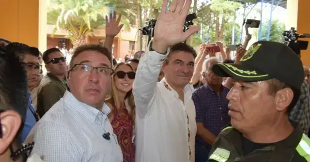 El presidente emitió su voto en Tarija.