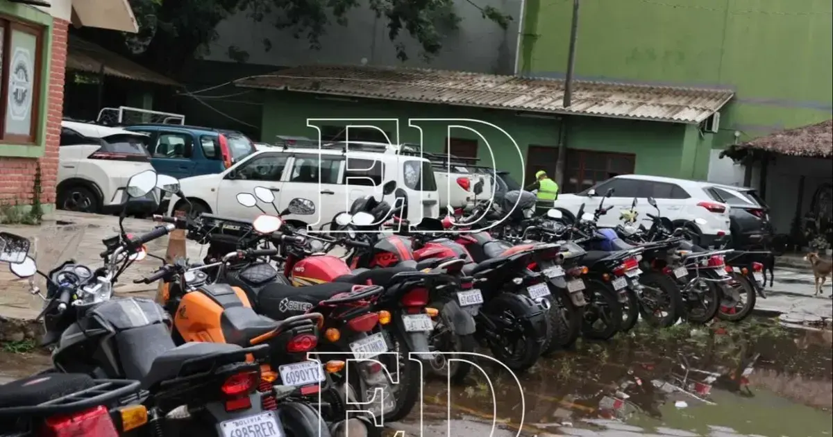 Varias motocicletas y vagonetas fueron conducidas a dependencias de Tránsito