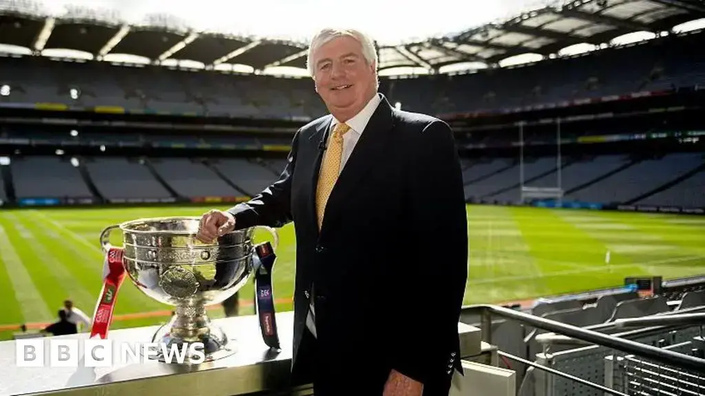 Michael Lyster antes de su última final de hurling como presentador de The Sunday Game.