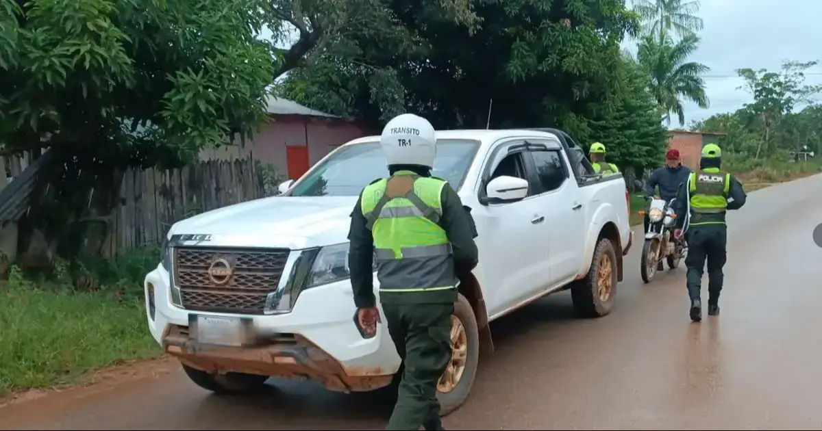 Controles policiales durante la jornada electoral en Pando