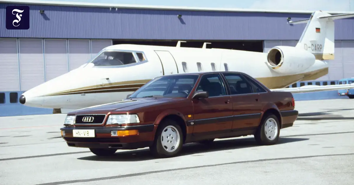 Oberklasselimousine Audi V8 en el año 1993.