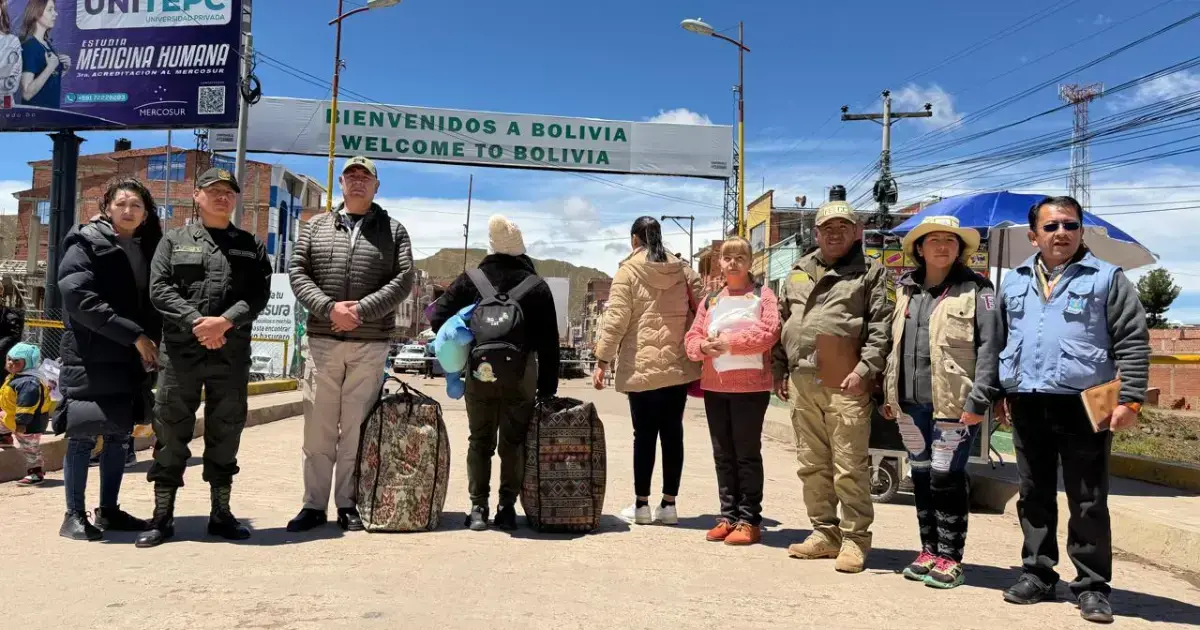 Las dos adolescentes llegaron a Bolivia