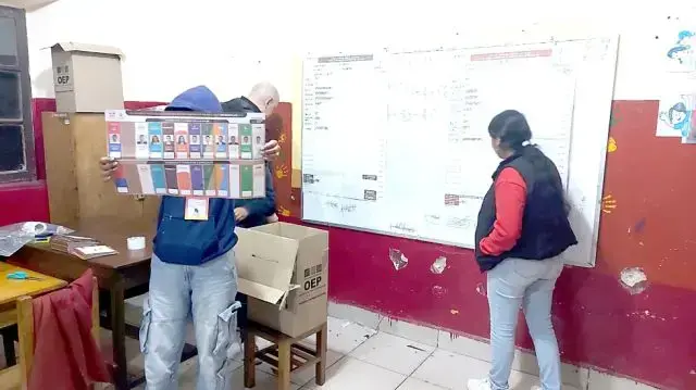 Conteo de votos del domingo en las elecciones subnacionales.