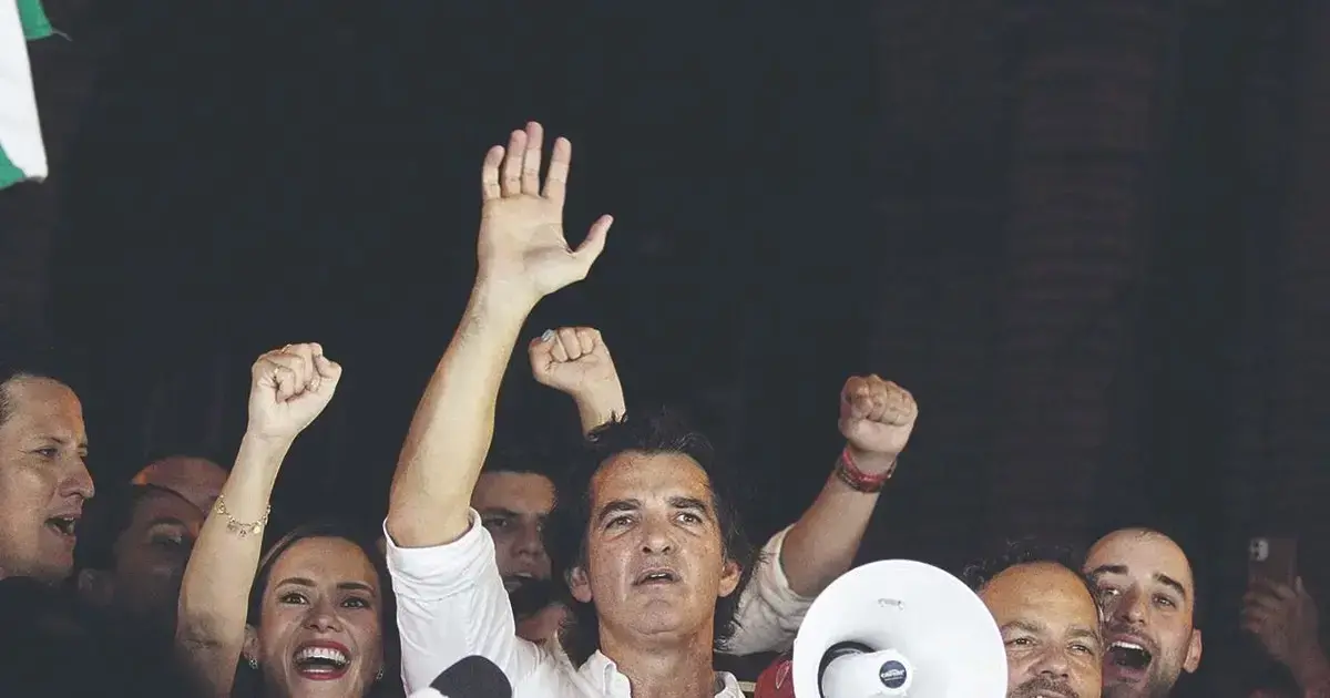 Saavedra ganó la Alcaldía de la capital cruceña, tras una elección histórica en las 'subnacionales'