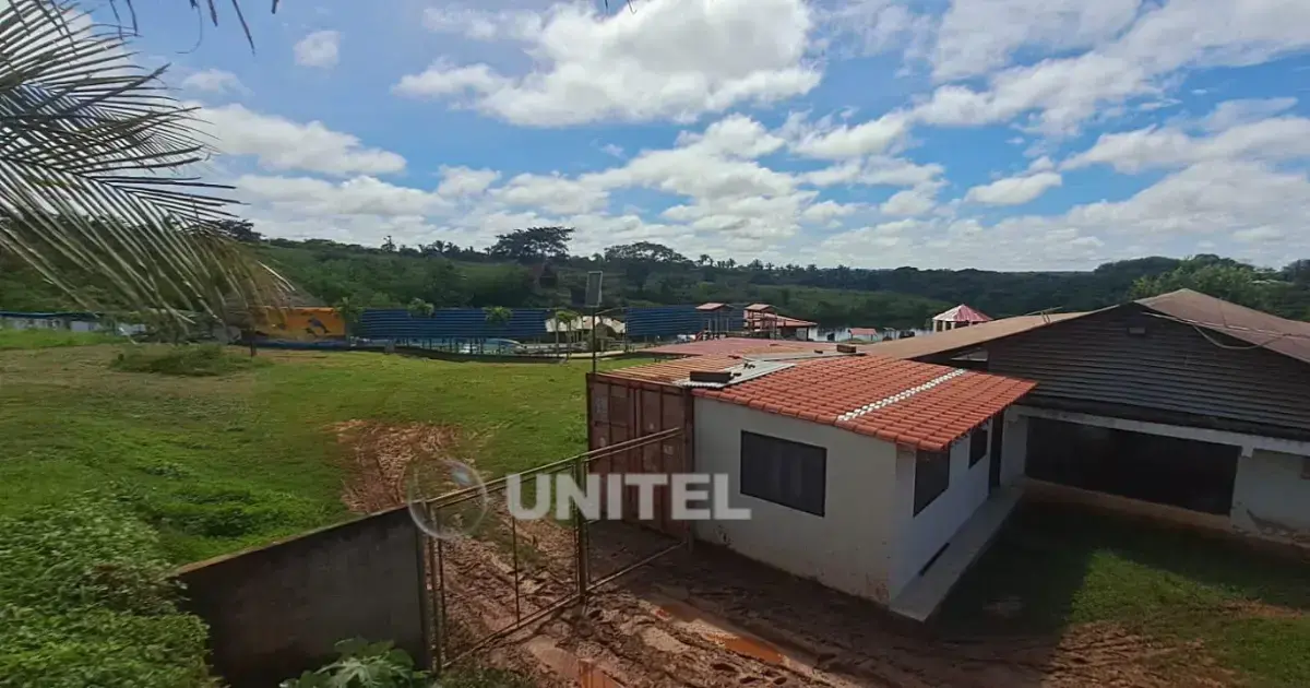 Operativo de la Felcn durante el allanamiento en Guarayos