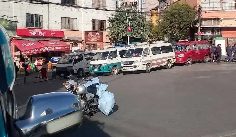 Uno de los puntos de bloqueo en la ciudad de La Paz.