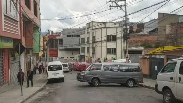 Los transportistas bloquearon las vías de La Paz y El Alto.