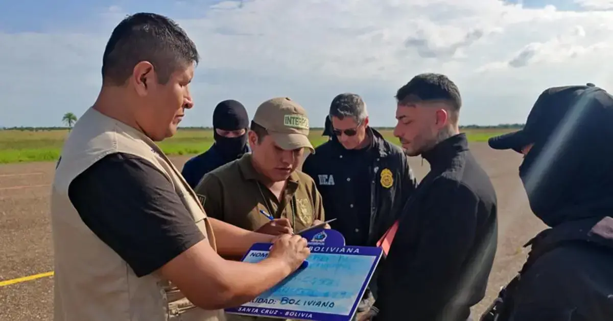 Sebastián Marset en el aeropuerto Viru Viru