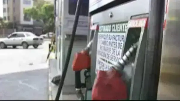 Foto ilustrativa de una gasolinera.