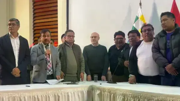 Reunión de los ministros y los dirigentes del transporte.