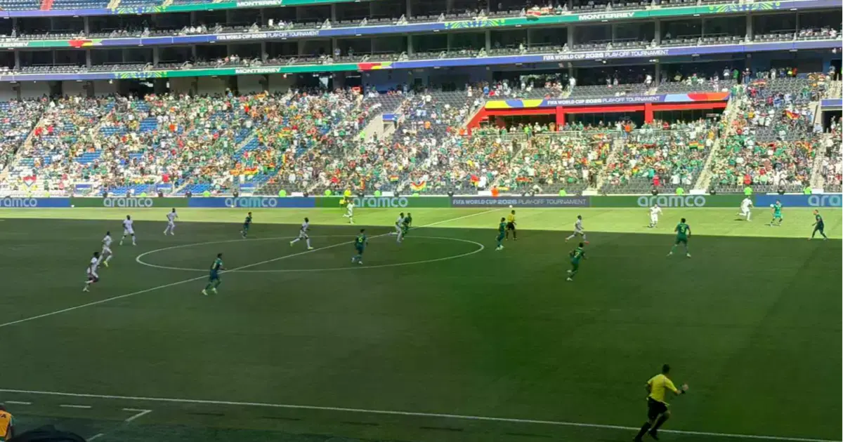 Comenzó el partido en Monterrey.