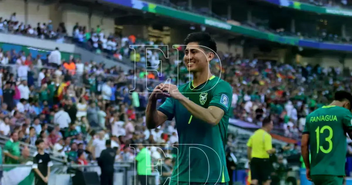 Miguel Terceros celebra el gol de la victoria.