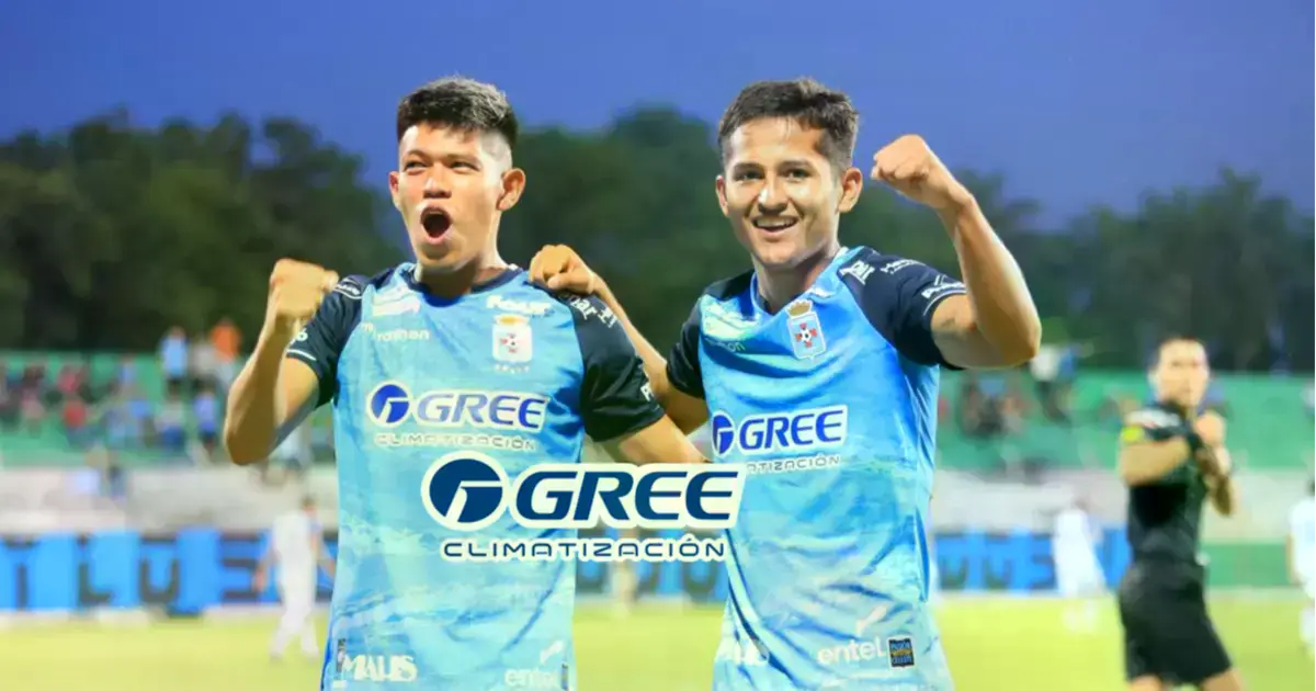 Denilson Durán y Miguel Villarroel celebran el triunfo ante GV San José en Montero.